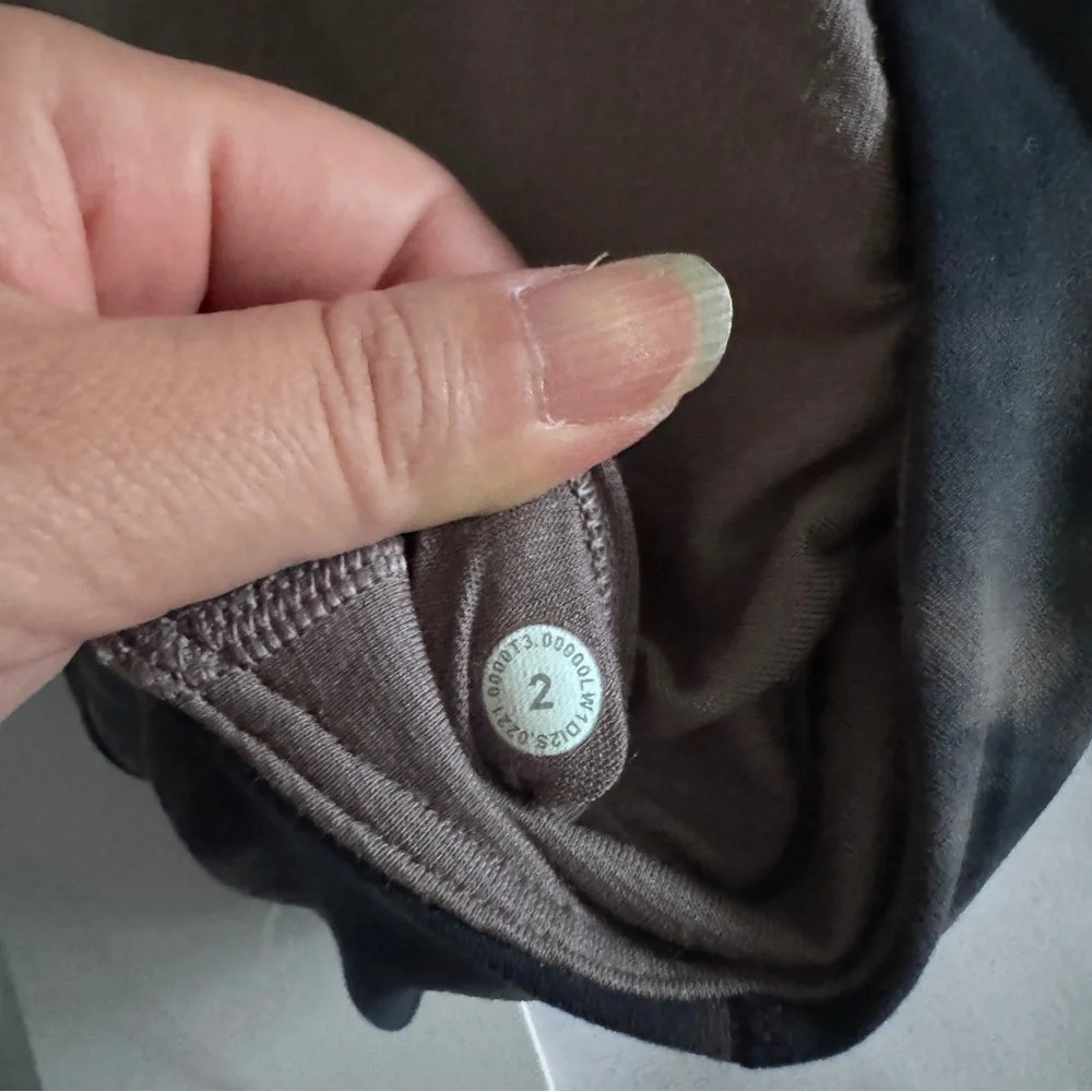 99 ๐๐ค Lululemon Key to Balance Tank - Diamond Dye Lunar Rock True Navy - Picture 10 of 12